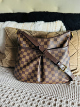 Load image into Gallery viewer, Bloomsbury