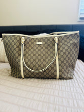 Load image into Gallery viewer, Gucci tote