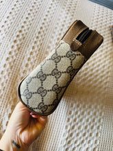 Load image into Gallery viewer, Gucci pouch/clutch