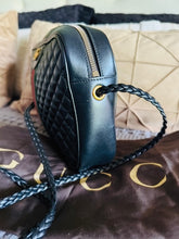 Load image into Gallery viewer, Black trapuntata quilted camera bag