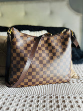 Load image into Gallery viewer, Bloomsbury