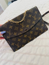 Load image into Gallery viewer, Double Rabat with original strap and chain accessory