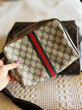 Load image into Gallery viewer, Gucci pouch/clutch