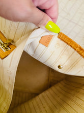 Load image into Gallery viewer, Damier azur neverfull GM