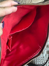 Load image into Gallery viewer, Bloomsbury