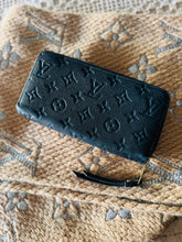 Load image into Gallery viewer, Empreinte zippy wallet
