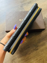 Load image into Gallery viewer, Black Gucci double sided zippy wallet
