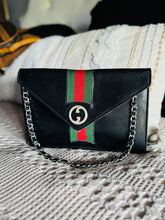 Load image into Gallery viewer, Black Gucci envelope clutch with chain