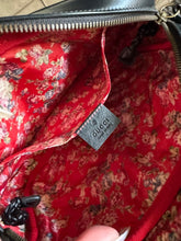 Load image into Gallery viewer, Black trapuntata quilted camera bag
