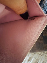 Load image into Gallery viewer, Damier azur Victorine wallet

