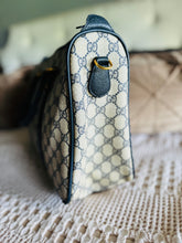Load image into Gallery viewer, Gucci two way bag
