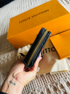 Clemence zippy wallet