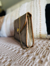 Load image into Gallery viewer, Dior honeycomb chain bag
