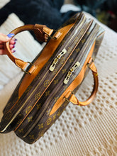 Load image into Gallery viewer, Alize softshell travel bag
