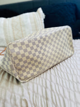 Load image into Gallery viewer, Damier azur neverfull GM
