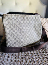 Load image into Gallery viewer, Gucci crossbody
