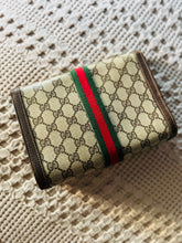 Load image into Gallery viewer, Gucci clutch/wristlet
