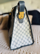 Load image into Gallery viewer, Gucci Ophidia two way bag with strap
