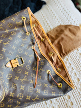 Load image into Gallery viewer, Montsouris gm
