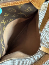 Load image into Gallery viewer, Odeon pm
