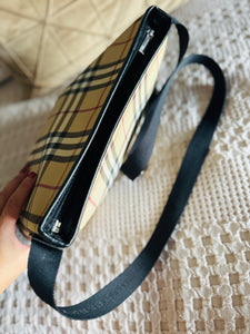 Burberry crossbody