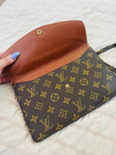 Load image into Gallery viewer, Double Rabat with original strap and chain accessory
