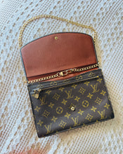 Load image into Gallery viewer, Rabat 23 clutch with chain
