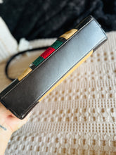 Load image into Gallery viewer, Gucci tote with chain accessory
