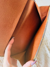 Load image into Gallery viewer, Rabat 23 clutch with chain
