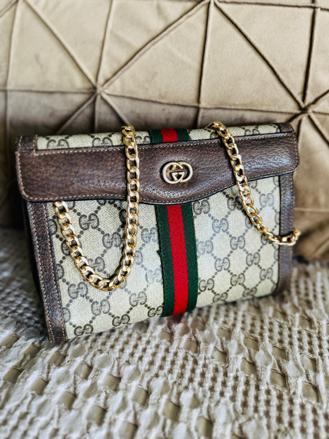 Gucci clutch/wristlet