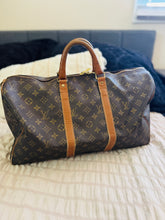 Load image into Gallery viewer, French company Keepall 45
