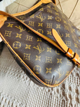 Load image into Gallery viewer, Odeon pm
