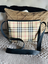 Load image into Gallery viewer, Burberry crossbody
