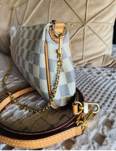 Load image into Gallery viewer, Damier azur Eva
