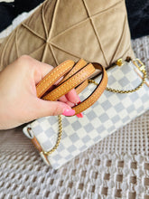 Load image into Gallery viewer, Damier azur Eva
