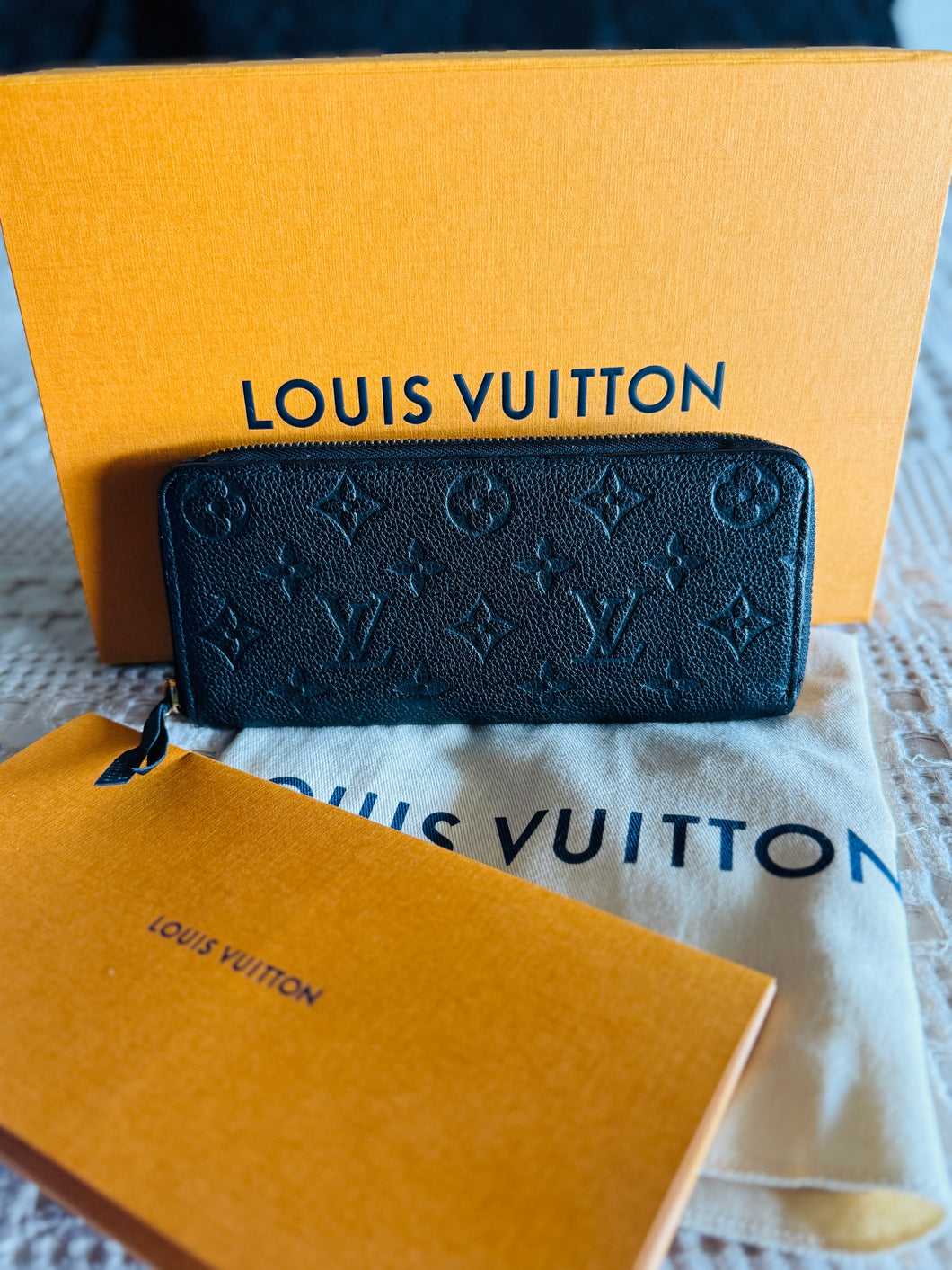 Clemence zippy wallet