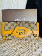 Load image into Gallery viewer, Gucci WOC with insert, chain and box
