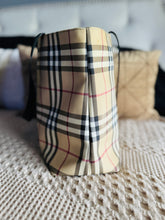 Load image into Gallery viewer, Burberry tote
