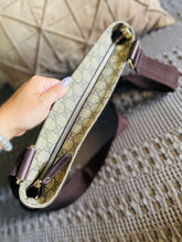 Load image into Gallery viewer, Gucci crossbody
