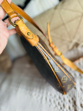 Load image into Gallery viewer, Odeon pm
