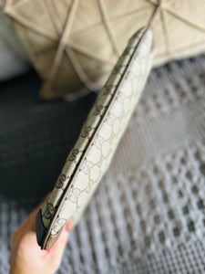 Gucci envelope clutch