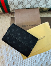 Load image into Gallery viewer, Black satin card case
