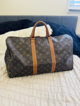 Load image into Gallery viewer, French company Keepall 45
