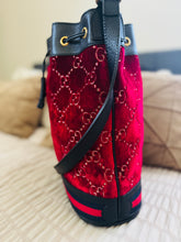 Load image into Gallery viewer, Gucci velvet bucket bag
