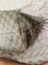 Load image into Gallery viewer, Gucci tote

