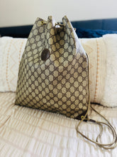 Load image into Gallery viewer, Gucci sling bag
