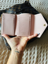 Load image into Gallery viewer, Damier azur Victorine wallet
