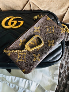Monogram cles