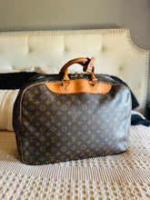 Load image into Gallery viewer, Alize softshell travel bag
