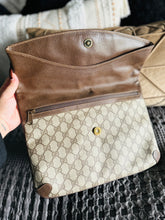 Load image into Gallery viewer, Gucci envelope clutch
